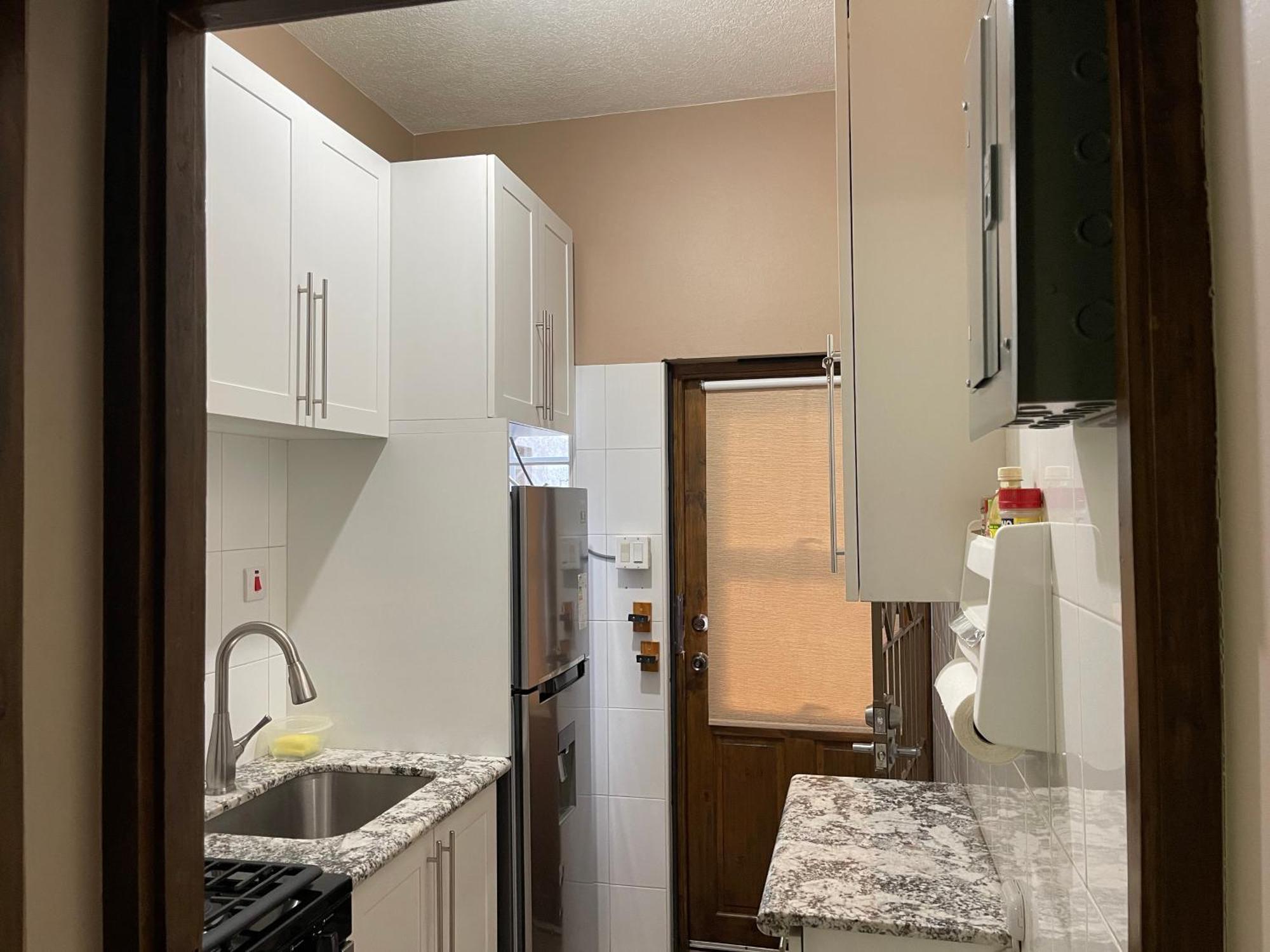 Le Quad - One Bedroom & Studio Apt - Private, Spacious & Secured كينغستون المظهر الخارجي الصورة